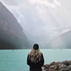 Meet your Posher, Devann